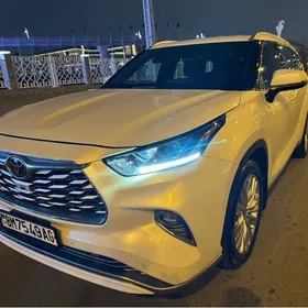 Toyota Highlander 2020