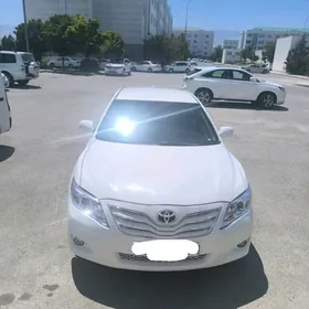 Toyota Camry 2010