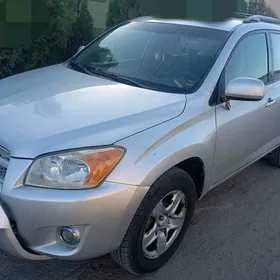 Toyota RAV4 2011