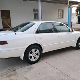 Toyota Camry 1998