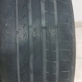 teker PIRELLI 245/50/R18