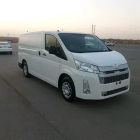 Toyota Hiace 2025