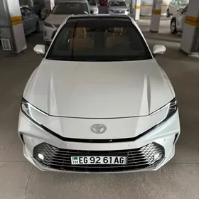 Toyota Camry 2025