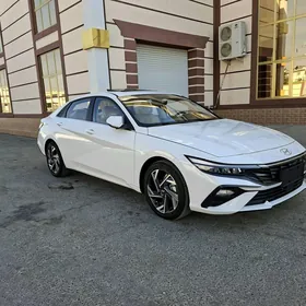 Hyundai Elantra 2025