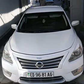 Nissan Altima 2013