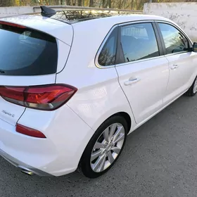 Hyundai Elantra GT 2017