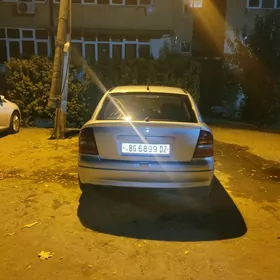 Opel Astra 1999