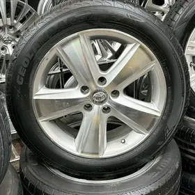 Camry Diska R17 Yokohama