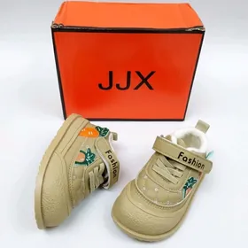 Çaga krasowka Детская кроссовк