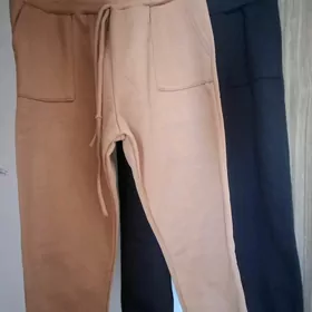 Спортивные штаны на флиссе