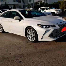 Toyota Avalon 2019