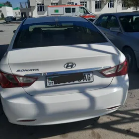 Hyundai Sonata 2011