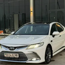 Toyota Camry 2022