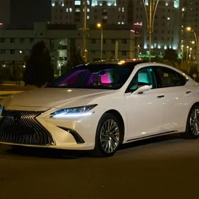 Lexus ES 350 2020