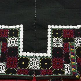 Taýyn geýim.Gaýnene balak