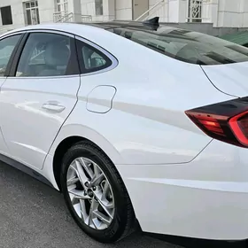 Hyundai Sonata 2021