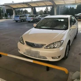 Toyota Camry 2004