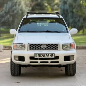 Nissan Pathfinder 2001