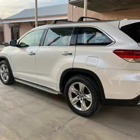 Toyota Highlander 2018