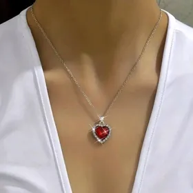 ЖЕНСКОЕ КОЛЬЕ