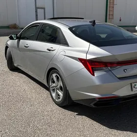 Hyundai Elantra 2021