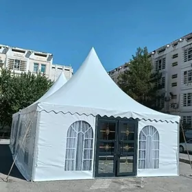 Gummez palatka Aksiya ullakan