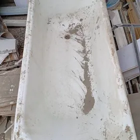 чугунная ванная