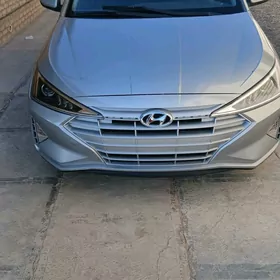 Hyundai Elantra 2020