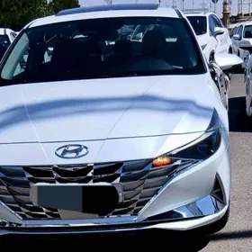 Hyundai Elantra 2021