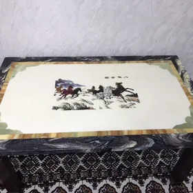 стол мраморный