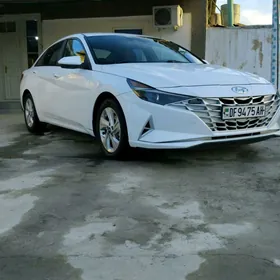 Hyundai Elantra 2020