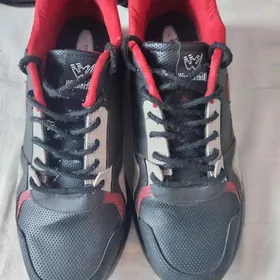 мужские кроссовки