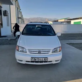 Toyota Sienna 2000