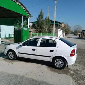 Opel Astra 2000