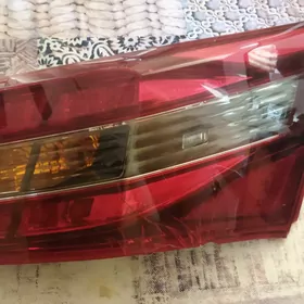 Авлон Задняя правая фара