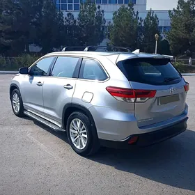 Toyota Highlander 2018