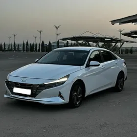 Hyundai Elantra 2021