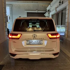 Toyota Land Cruiser 2023