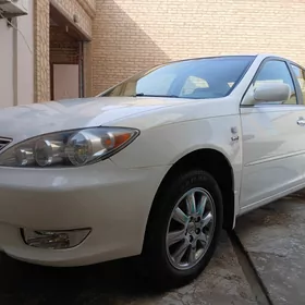 Toyota Camry 2004