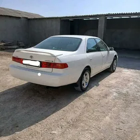 Toyota Camry 2001