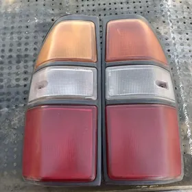 сторник прадо 2000