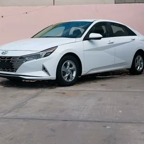 Hyundai Elantra 2021