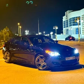 BMW E60 2003