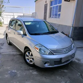 Nissan Versa 2010