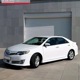 Toyota Camry 2012