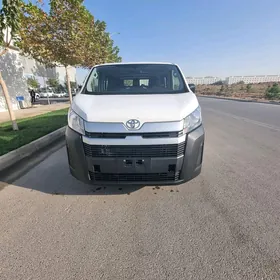 Toyota Hiace 2025