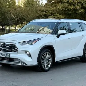 Toyota Highlander 2024