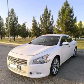 Nissan Maxima 2010