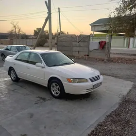 Toyota Camry 1999