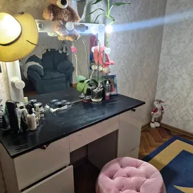 Продаю комод и ковры